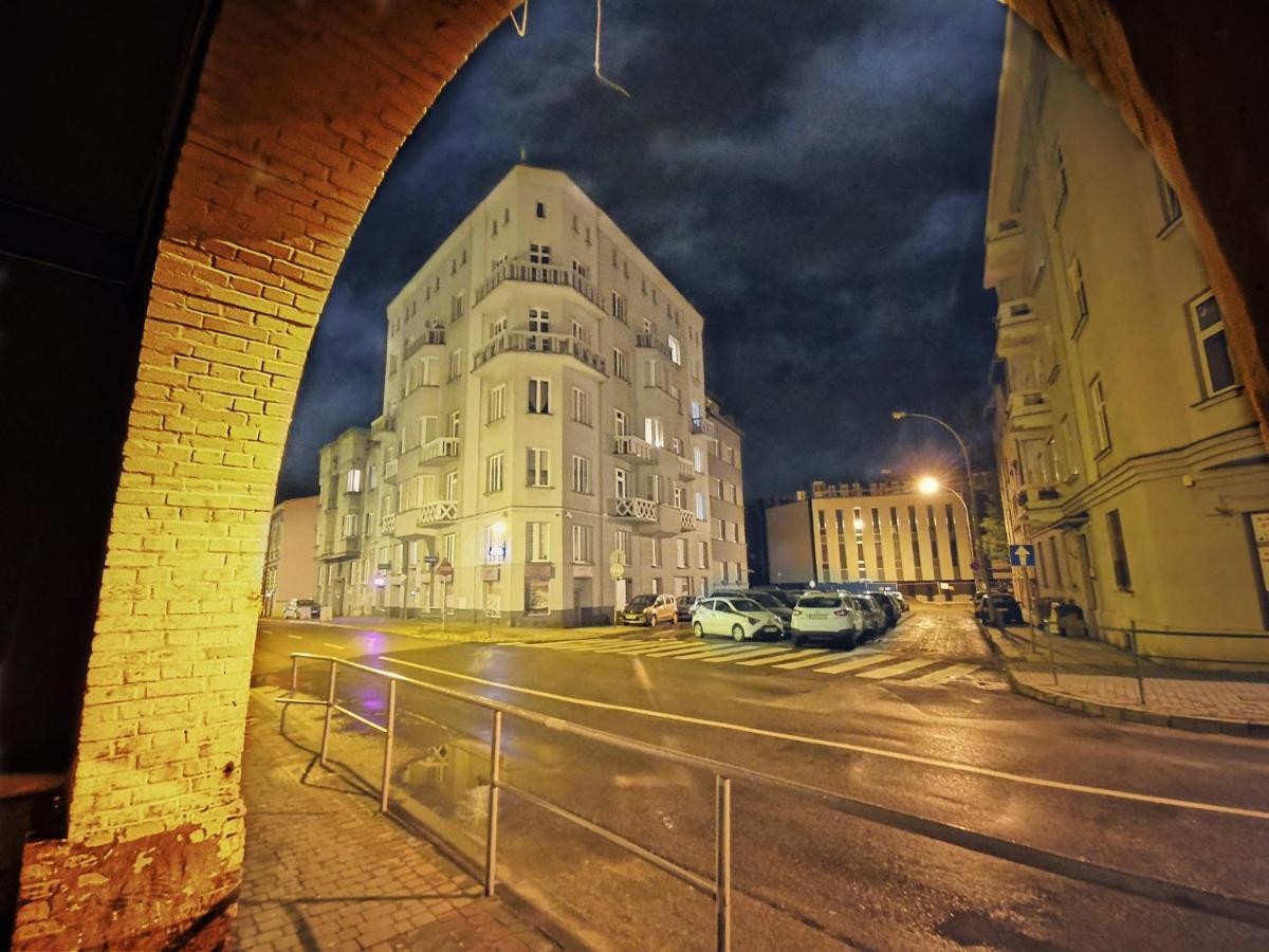 Apartament Tuwim Przemyśl Buitenkant foto