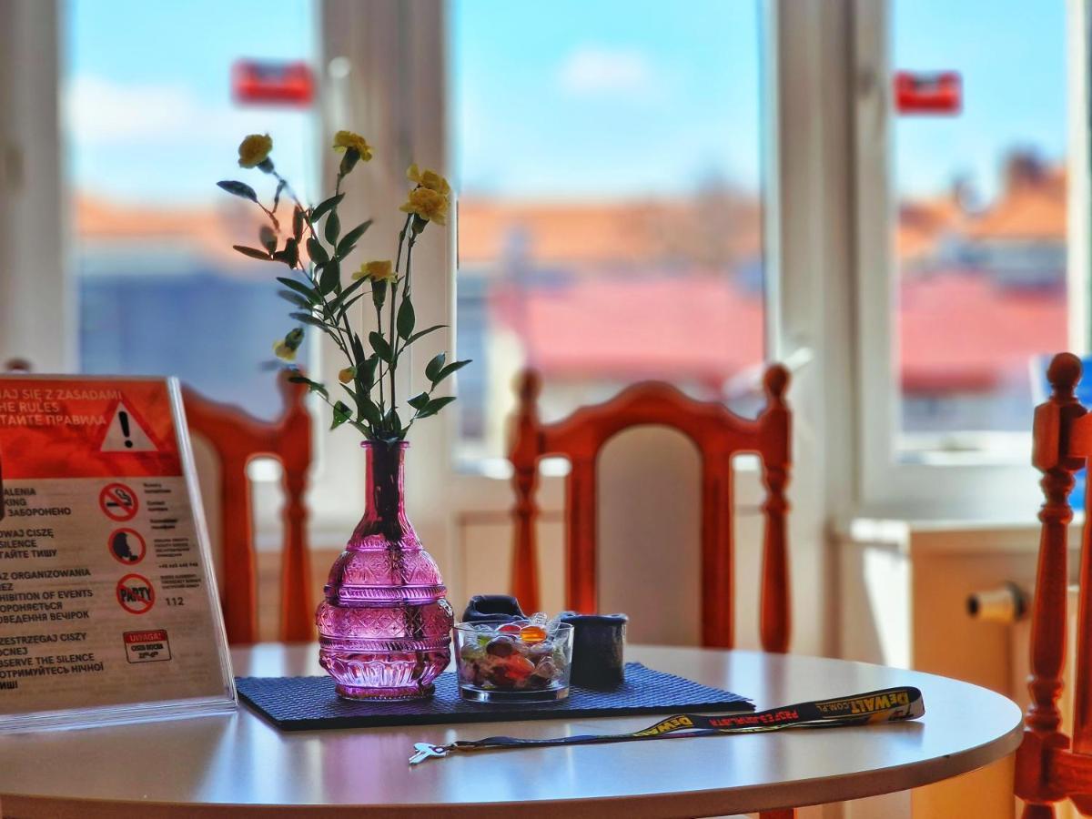 Apartament Tuwim Przemyśl Buitenkant foto