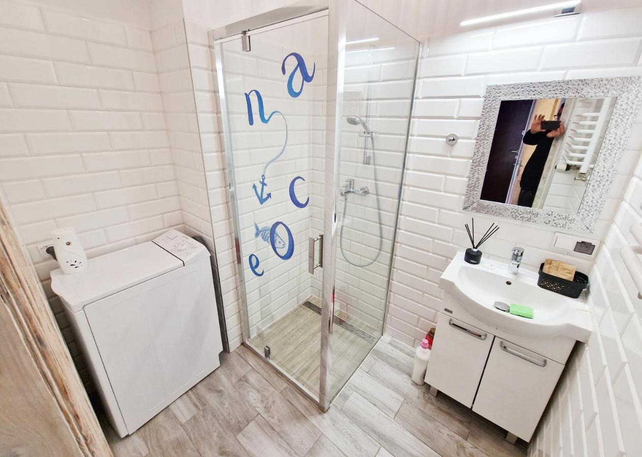 Apartament Tuwim Przemyśl Buitenkant foto