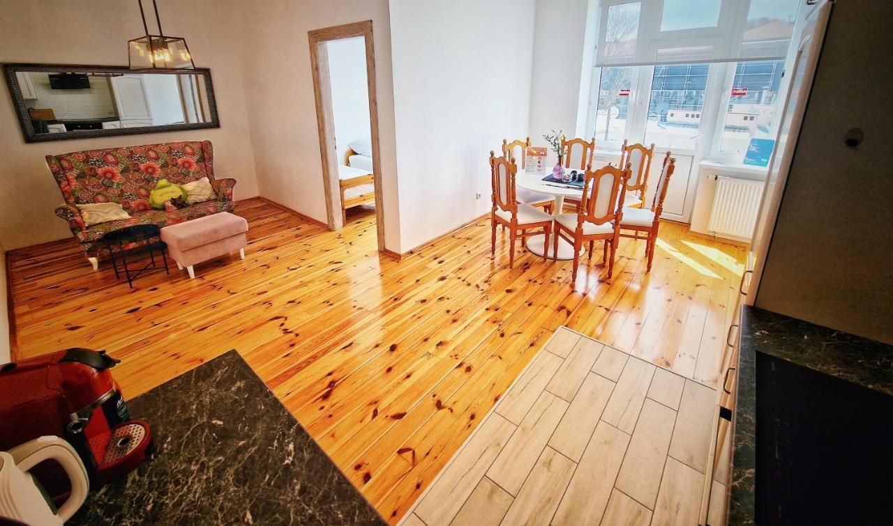 Apartament Tuwim Przemyśl Buitenkant foto